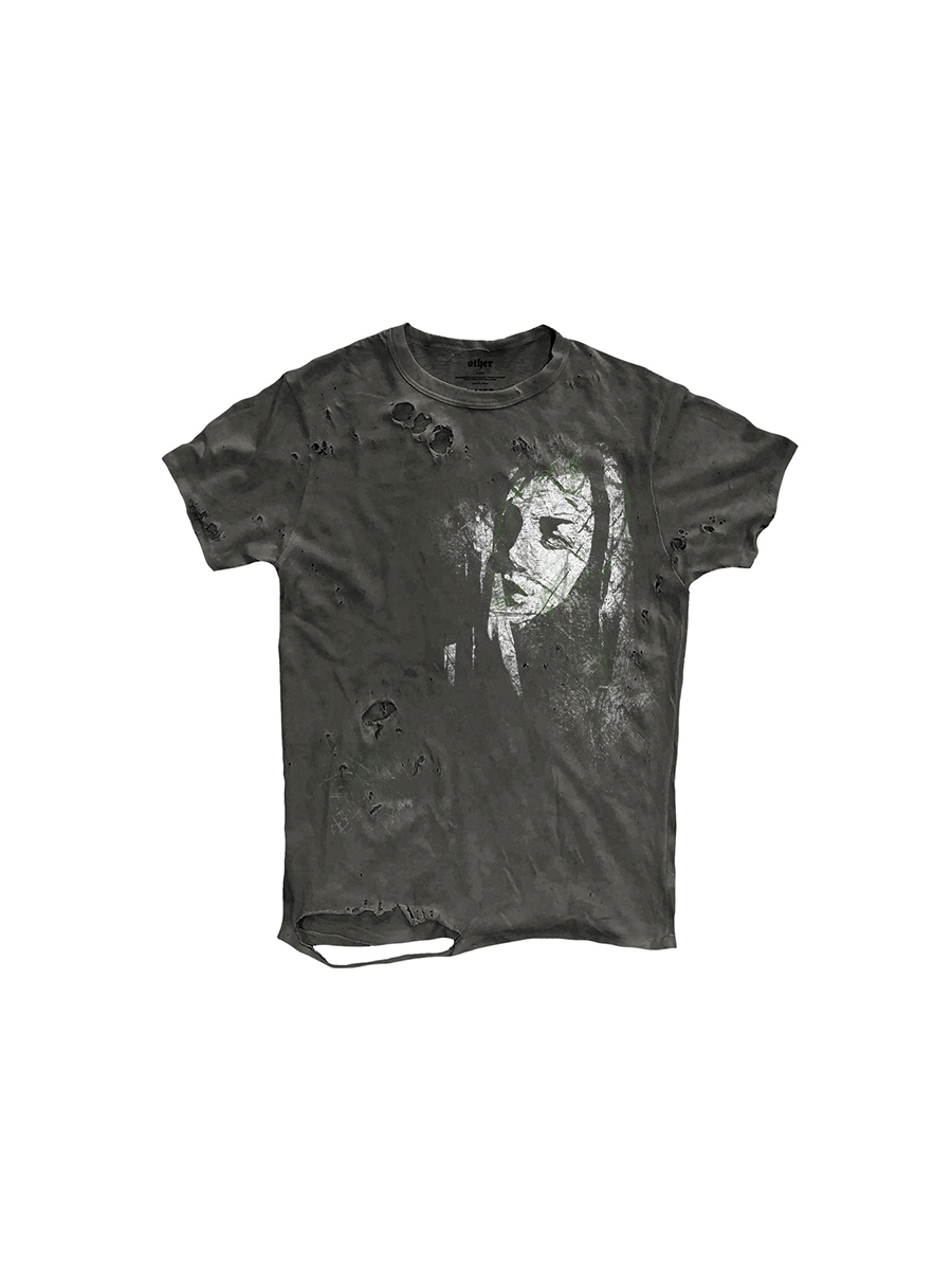 CTRL WORLD Vintage Distressed Back Graphic T-Shirt